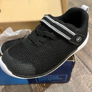 BNIB Striderite Toddler Running Shoes - Brand New, Never worn